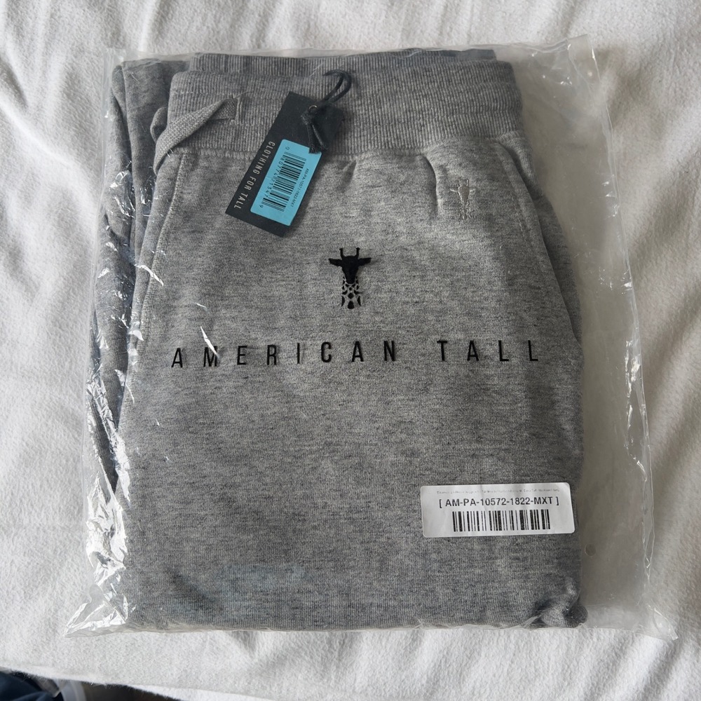 NWT American Tall Men Heather Grey Wearever Fleece Joggers - Size
MXT Extra Tall